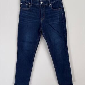 Dark wash girlfriend gap jeans, size 4/27